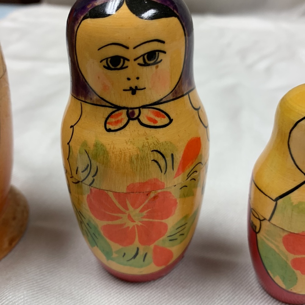 Vintage nesting dolls - Picture 4 of 8